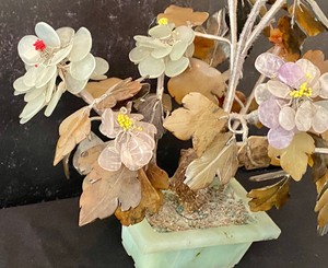 lot 77 image: Beautiful Jade Like Quartz Tree