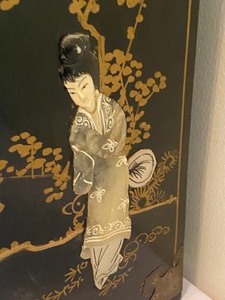 lot 79 image: Beautiful Asian Inspired Jewelry Cabinet