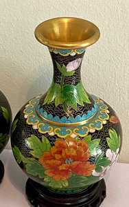 lot 78 image: Pair of Lovely Cloisonn Vases