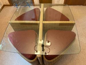 Gloster Sushi Table & Chairs