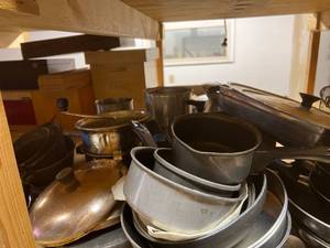 Lot of PotsPans & Serviceware