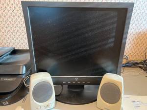 Computerdesk, Monitor, Speakers & Printer