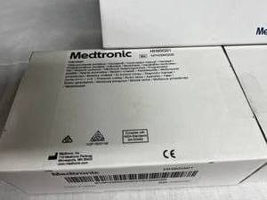 NEW IN BOX MEDTRONIC COMMUNICATOR &amp HANDSET