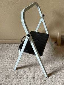 lot 96 image: Skinny Mini Folding Step Stool