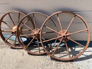 lot 162 image: 3 Rusty Wagon Wheels