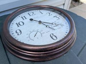 lot 167 image: LaCrosse Company Battery Operated Wall Clock