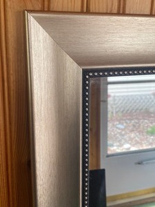lot 122 image: Nice Silver Framed Wall Mirror