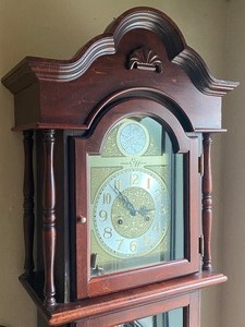 lot 133 image: Edward Meyer Grandmother Clock