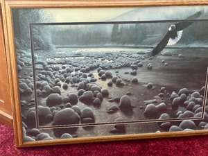 lot 136 image: Beautiful Framed Eagle Print by Kevin Daniel