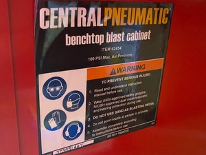 lot 56 image: Central Pneumatic Bench Top Blast Cabinet
