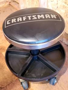 lot 16 image: Craftsman Rolling Shop Stool