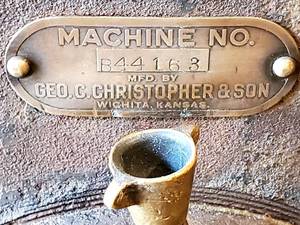 lot 12 image: Vintage GEO. C. Christopher Hit & Miss Engine