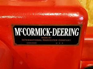 lot 21A image: Vintage McCormick-Deering International Harvester Hit & Miss Engine