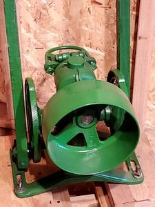 lot 38 image: Vintage Green Pump Jack Transmission