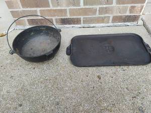 2 Cast Iron Griswold Pieces