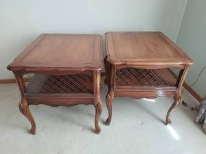 Pair of Vintage End Tables by Heirloom Weiman