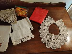Collection of Vintage Linens & Holiday Items