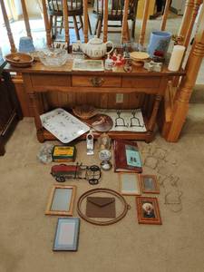 Collection of Dcor & More