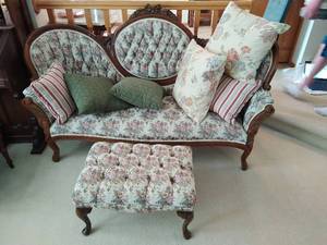 Vintage Seetee With Footrest