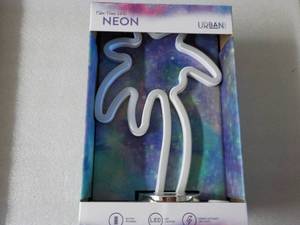 Urban Shop Palm Tree LED Neon 12 T...