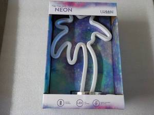 Urban Shop Palm Tree LED Neon 12 T...