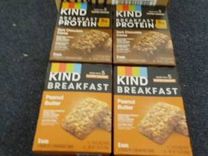 Case of 32 KIND Breakfast Protein B...