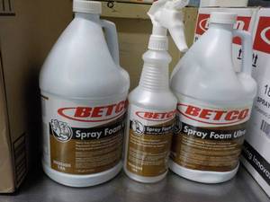 2 - 1 Gallon Jugs Betco Spray Foam ...