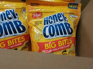 2 Cases 4 - 6 oz Bags Each Post Hon...