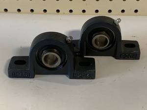 Lot of 2 IPTCI Bolt Bearing Pillow Block, P204