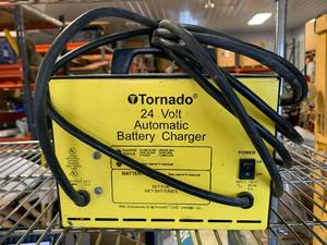 Tornado 24 Volt Battery Charger