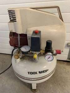 Tool Shop Air Compressor
