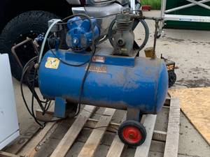 Emglo KiSA-30 Air Compressor