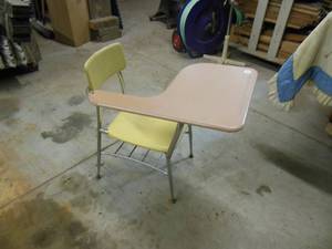 lot 44 image: Mid Century Modern School Desk