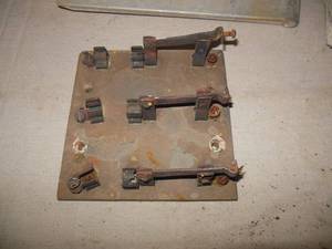 lot 66 image: Vintage Tin Oven Door Approx. 12 X 10 Rusty, 3 Gang Breaker and Three Metal Door Fronts 12 X 8 That say Hudson on them