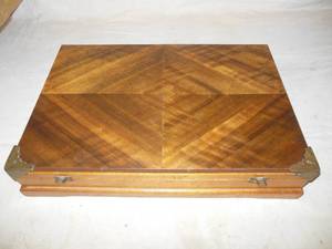 lot 121 image: Wooden Case 20 X 14 X 4 WBrass Hardware