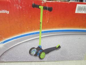 (F-1) Razor Jr t3 Three Wheeler...