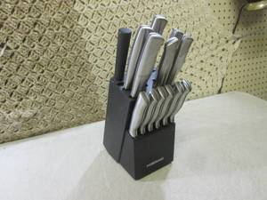 (EC1) Faberware Knife Set in Block ...