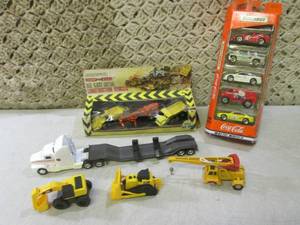 (CSB) Assorted Toy Cars Trucks...