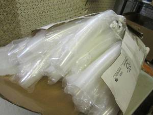 (EW7) Lot of Clear Plastic Cups 2 3...