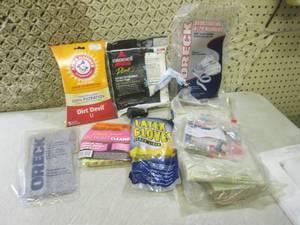 (D-2) Assorted Vacuum Bags Etc in C...