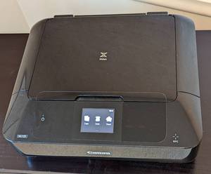 lot 21 image: Canon Pixma Color Printer