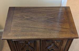 lot 31 image: Vintage Wood Nightstand
