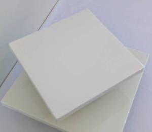 lot 47 image: Pair of Martha Stewart Ceramic Cake Plates