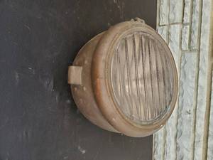 lot 90 image: Vintage Baush & Lomb DPT. Co. Spotlight