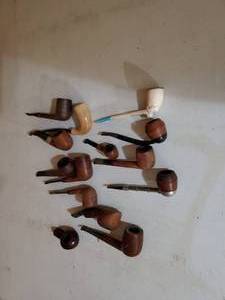 lot 136 image: Collection Of Assorted Pipes