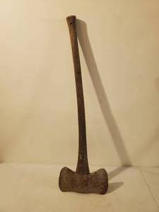 lot 141 image: Vintage Double Sided Axe With Curved Handle