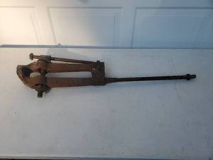 lot 158 image: Old Foot Vice