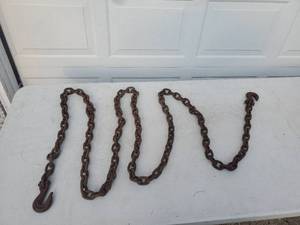 lot 161 image: Large Chain With Hooks