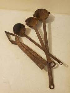 lot 198 image: Old Blacksmiths Tools