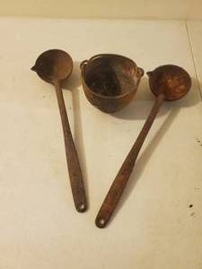 lot 199 image: Old Blacksmiths Tools